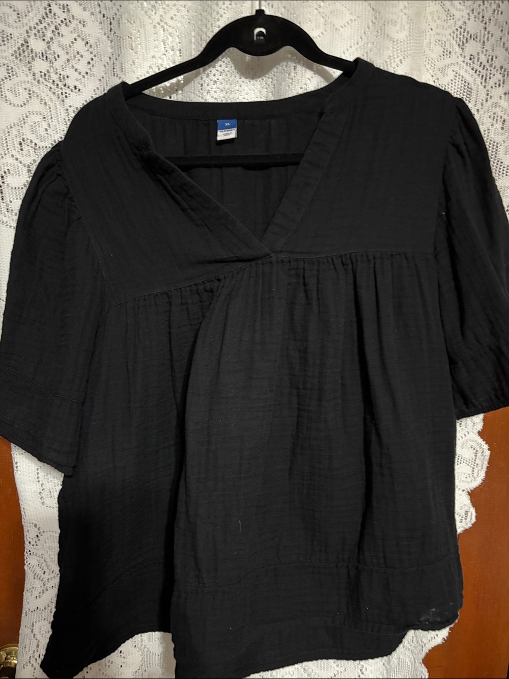 Old Navy Black V-Neck cotton gauze Peasant top
